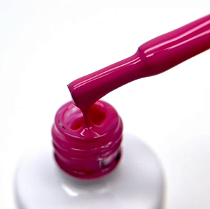 Луи Филипп Гель-лак Kiss 03, малиновый, 10 гр  Луи Филипп Гель-лак Kiss 03, малиновый, 10 гр