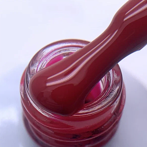 Луи Филипп Гель-лак Megapolis 05, малиново-красный, 10 гр  Луи Филипп Гель-лак Megapolis 05, малиново-красный, 10 гр