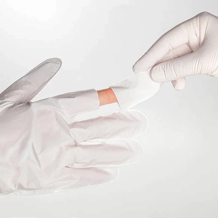 Маска-перчатки для кожи рук с овсяными пептидами Runail Expert 1 пара 